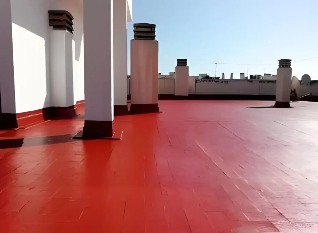 Terraza cubierta impermeabilizada realizada por Los Pintores en Malaga