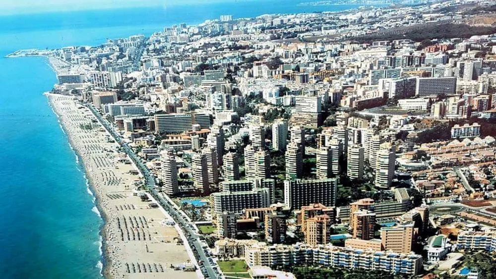 Torremolinos lugar donde llega Los pintores en Málaga
